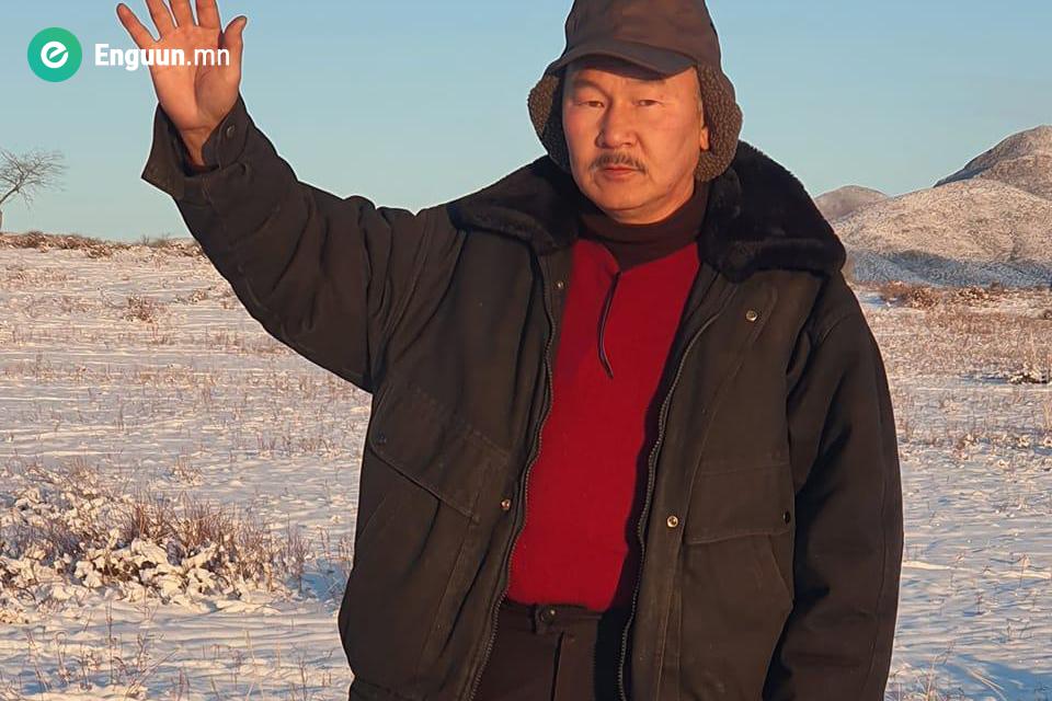 “Хайрын нандин хэлхээс” ном дахин хэвлэгджээ